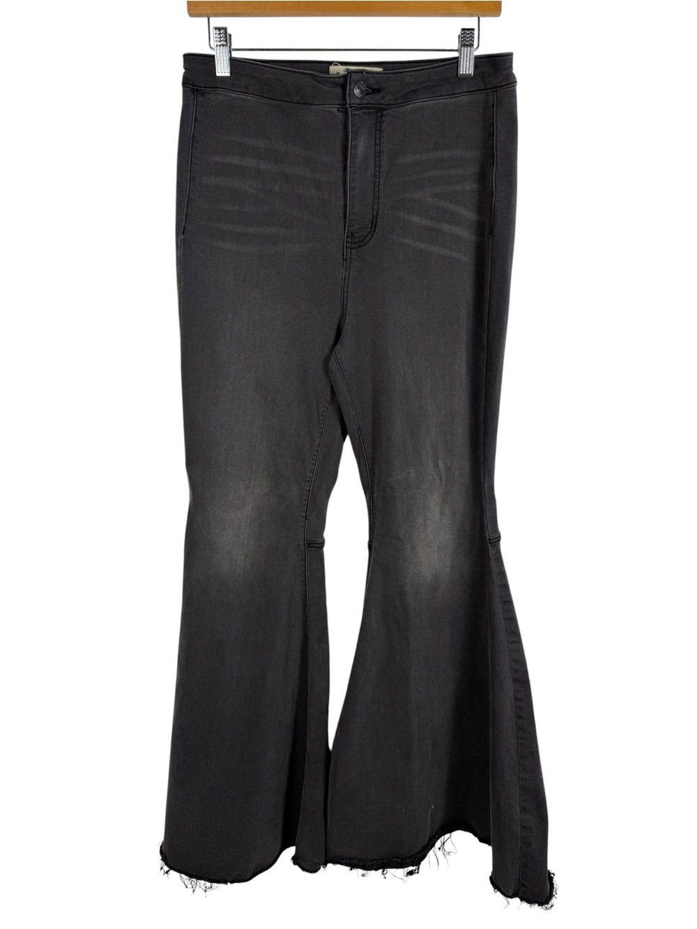Free People We the Free Just Float on Flare Stretch Jeans Raw Hem Washed Black - Picture 2 of 5